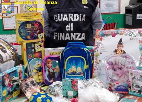 Capi contraffatti, blitz della Finanza con sequestro e denunce