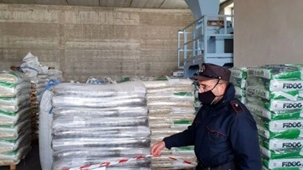 Vendita senza autorizzazione, a Buccino sequestrate 8,5 tonnellate di mangimi