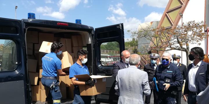 Mascherine dal carcere di Salerno alla Sicilia