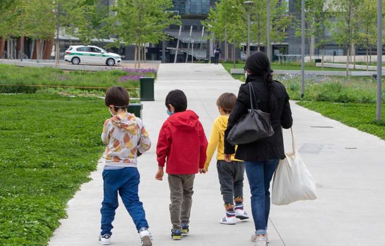 Vaccino covid ai bambini dai 6 agli 11 anni “entro Natale”