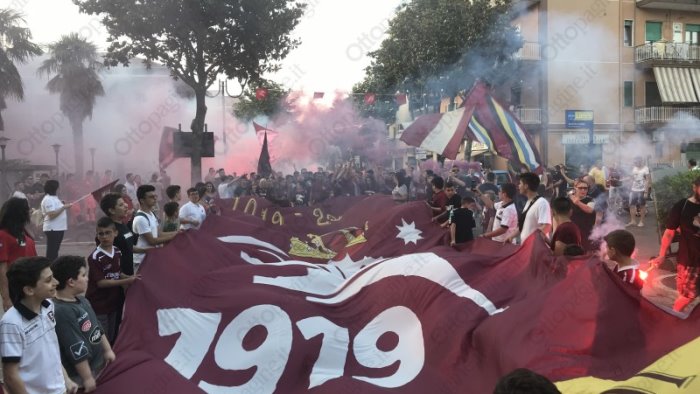 Festa Salernitana, allarme dei dirigenti scolastici: molti studenti senza mascherina