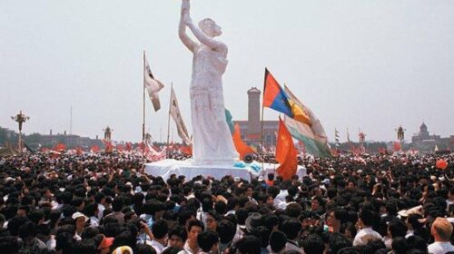 Il 30 maggio 1989 a Pechino svelata in piazza Tienanmen la “Dea della Democrazia”