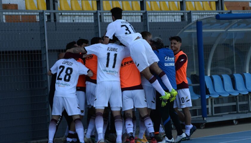 Vittoria all’ultimo respiro contro il Pordenone, la Salernitana vola al secondo posto