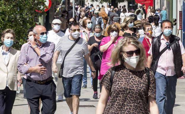 Cade l’obbligo della mascherina il 28 giugno, ordinanza firmata. Ecco quando usarla