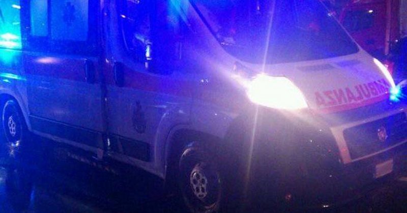 Tre chilometri contro mano in autostrada, paura nella notte sulla A2