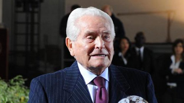 Lutto nel calcio, muore Giampiero Boniperti