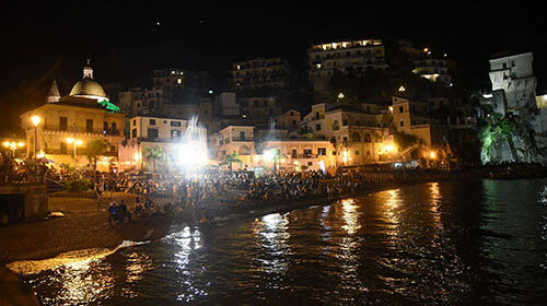 Cetara, fuochi di San Pietro: porto interdetto la sera di lunedì