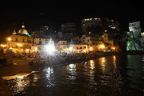 Covid, a Cetara annullati processione per San Pietro e Paolo e fuochi a mare