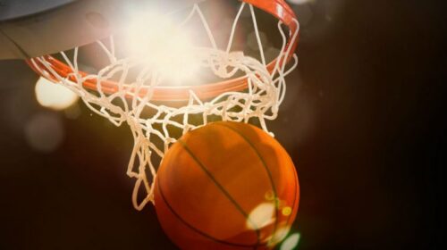 Giovane arbitro colpito durante la partita di basket, 3 dirigenti di dimettono