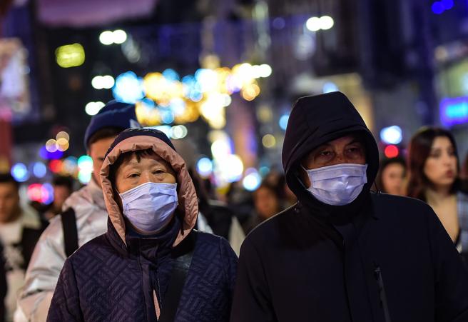 Coronavirus, continua l’ allarme per un nuovo focolaio a sud della Cina
