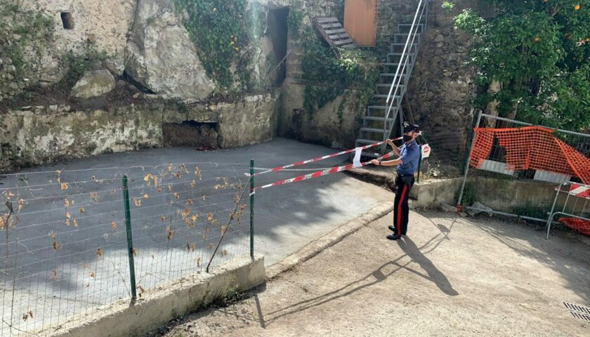 Abusivismo in Costiera Amalfitana, sequestri e 8 denunce