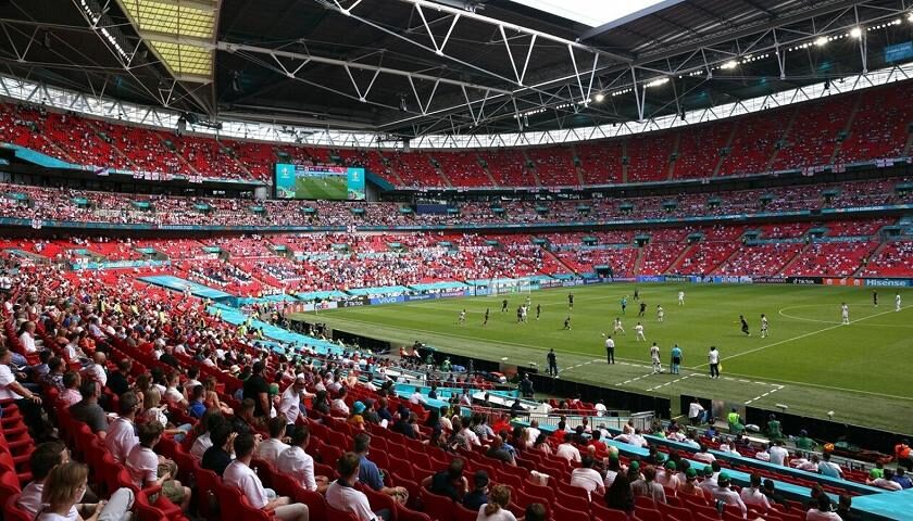 L’Oms: una follia gli assembramenti di Wembley, si rischia una nuova ondata di covid