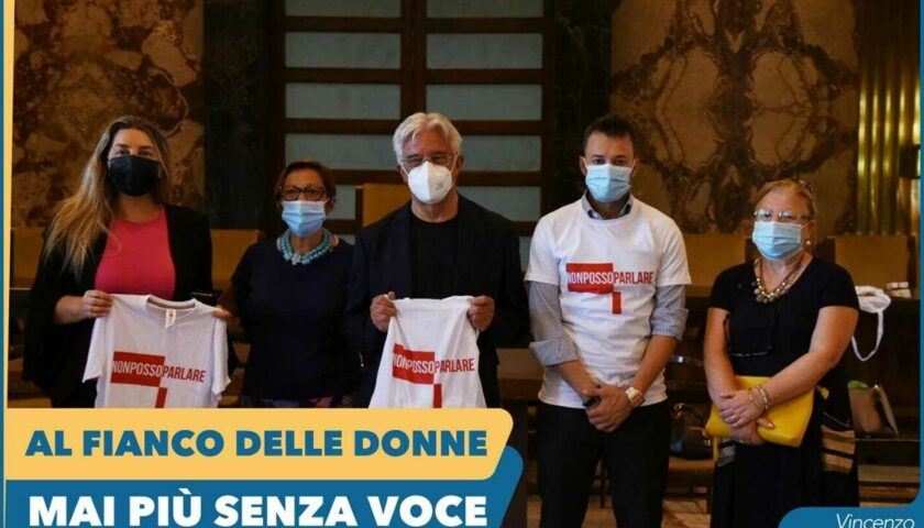 SALERNO, VIOLENZA SULLE DONNE – ATTIVO CHATBOT SUL SITO DEL COMUNE