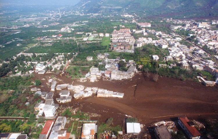 Il 5 maggio del 1998 la frana che travolse tutto e uccise solo a Sarno 137 persone