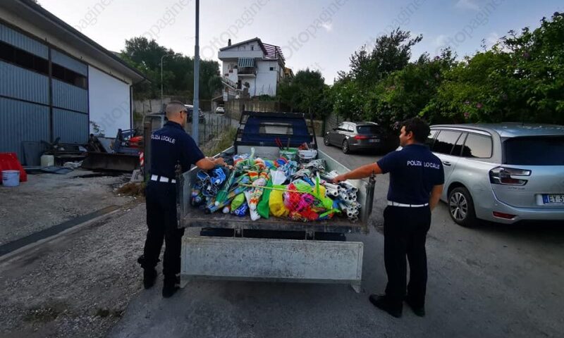 Ombrellone selvaggio ad Ascea, blitz e sequestro all’alba