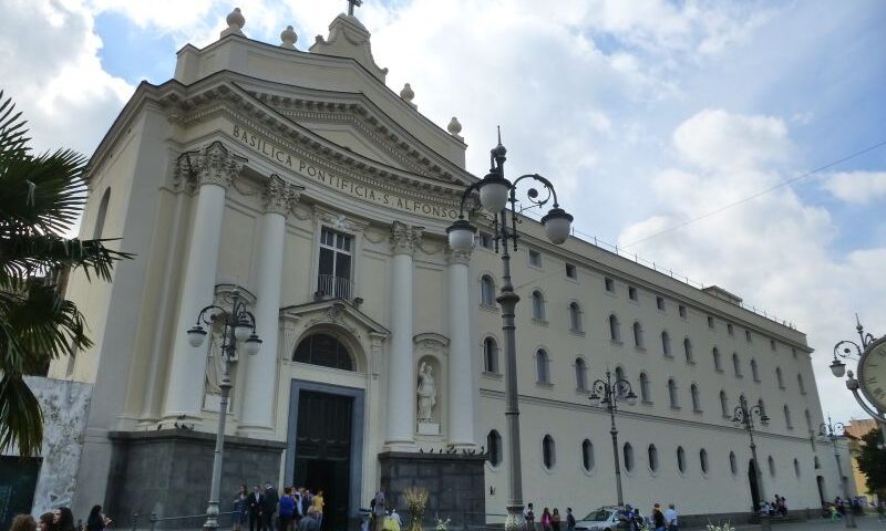 Pagani, piazza Sant’Alfonso cambia volto per la festa del patrono
