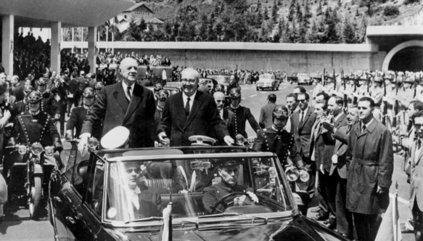 Il 16 luglio 1965 De Gaulle e Saragat inaugurarono il traforo del Monte Bianco