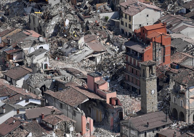 Cinque anni fa il sisma nel Centro Italia che semino’ distruzione e morte