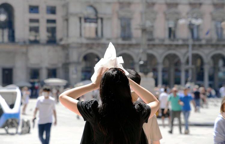 Caldo rovente in Italia, oggi bollino rosso in 14 città