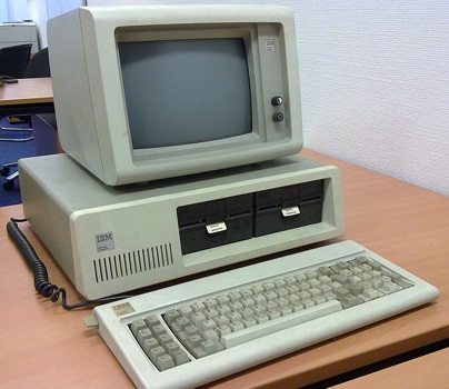 Il 12 agosto del 1981 IBM presenta il primo Personal Computer