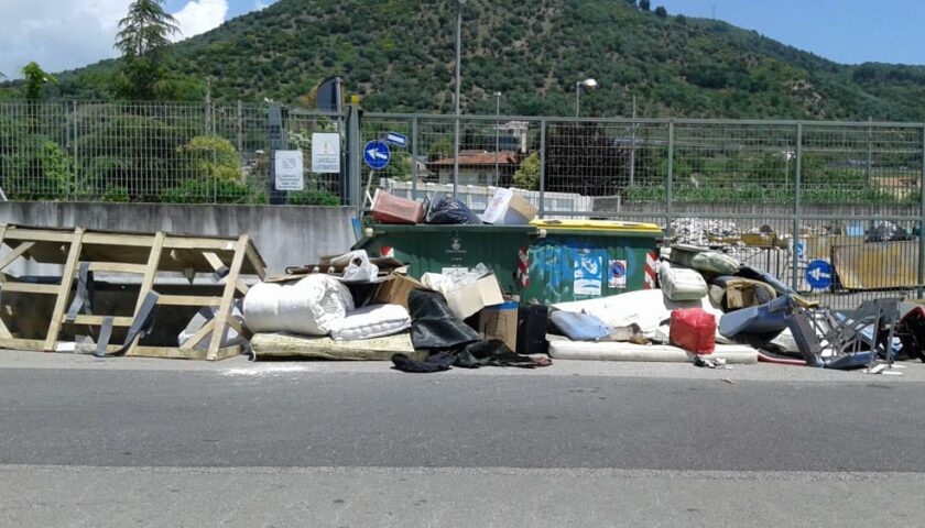 Centro raccolta Arechi chiusi domani e sabato