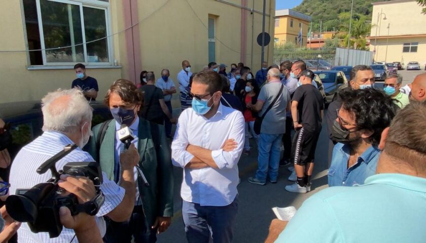 CASE IACP A PAGANI E FISCIANO, PROTESTA DAVANTI AL TRIBUNALE