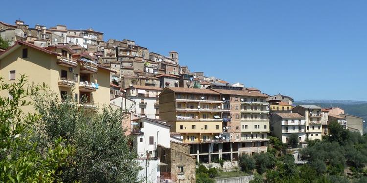 A Castel San Lorenzo D’Amato sfida l’uscente Scorza