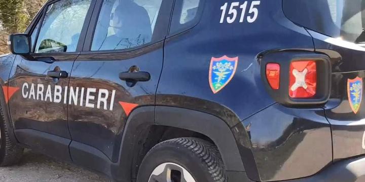 Rubarono gasolio a Vallo della Lucania, due arresti