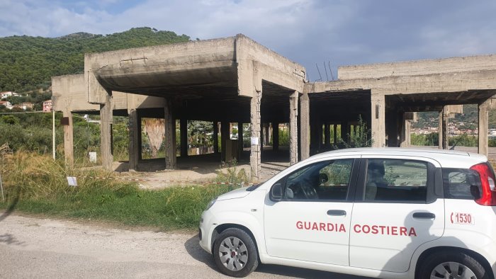 Struttura fatiscente, sequestro a Montecorice