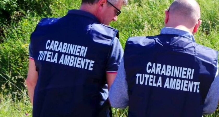 Traffico di rifiuti, 5 indagati e sequestri a Pagani