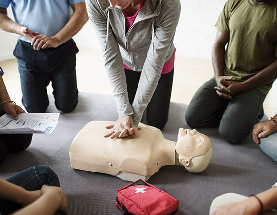 Pagani, corso di formazione per utilizzo di defibrillatori “Cinque minuti puoi salvare una vita”