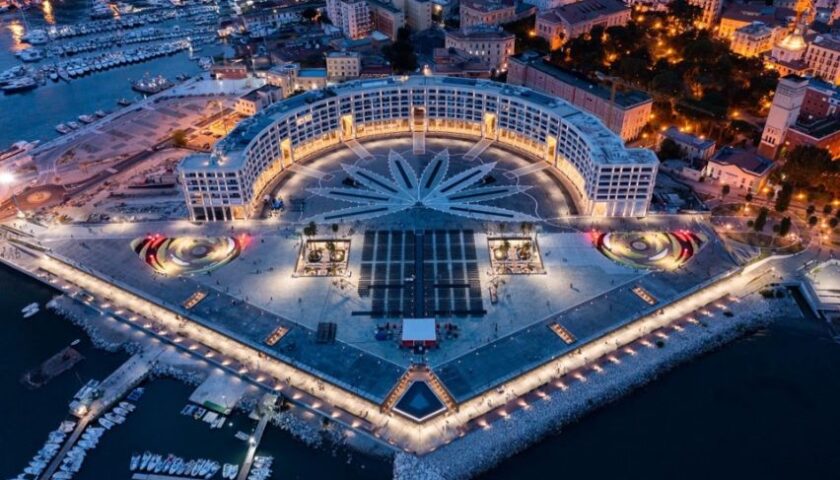 Salerno,  estate in piazza della Libertà: ok della Giunta per  SalernoSounds e Pitti Pizza & Friends