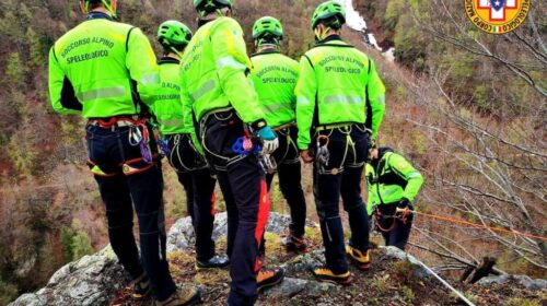 Incidente sul sentiero degli Dei, salvata turista americana