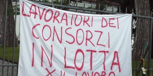 Tornano a protestare gli ex interinali Consorzio bacino Salerno 2