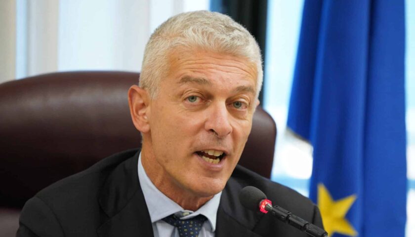 Il presidente Antimafia Nicola Morra (M5S) sull’inchiesta di Salerno: “I salernitani onesti dovrebbero ribellarsi”