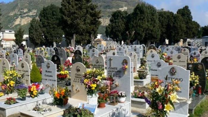 Bracigliano, pubblicato l’avviso di manifestazione di interesse per la concessione di loculi cimiteriali