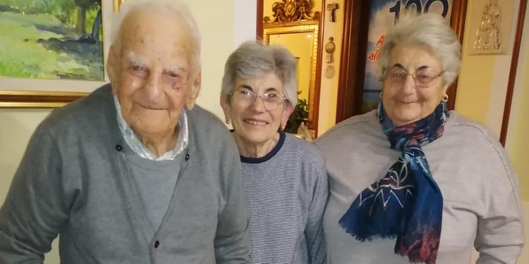 San Giovanni a Piro, Felice Magliano festeggia 108 anni di vita