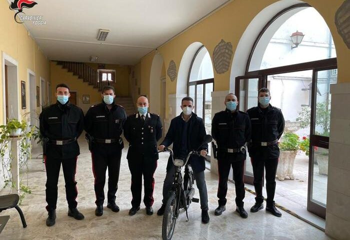 Rubarono un motorino Ciao 23 anni fa a un impiegato salernitano, i carabinieri lo ritrovano a Foggia