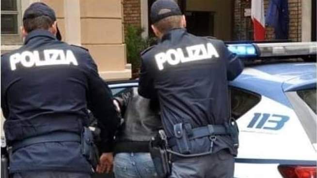 Angri, arrestato ladro in flagranza di reato