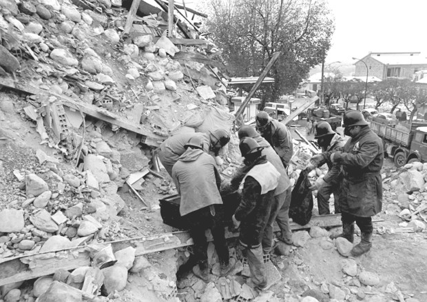 Il 23 novembre del 1980 la tragedia del violento terremoto