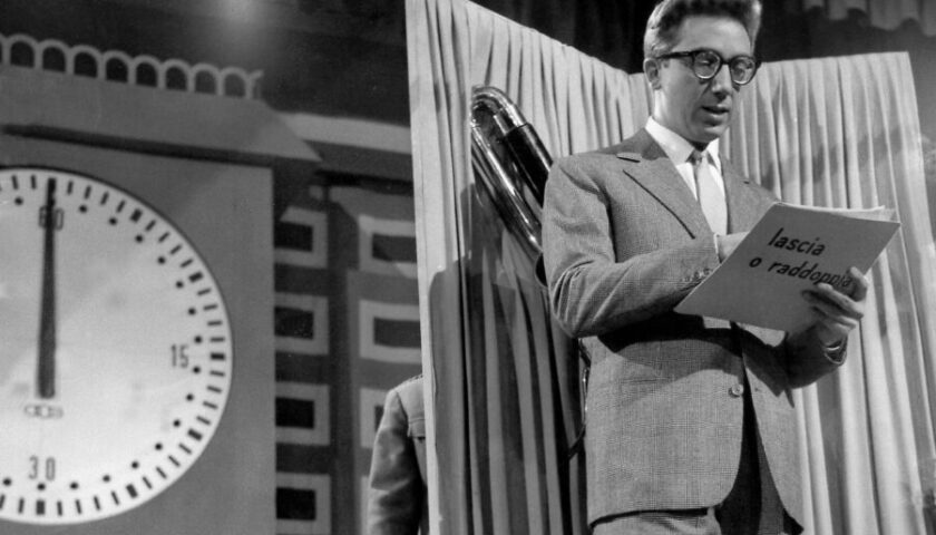 Il 19 novembre del 1955 la prima puntata del quiz di Mike Bongiorno “Lascia o Raddoppia”