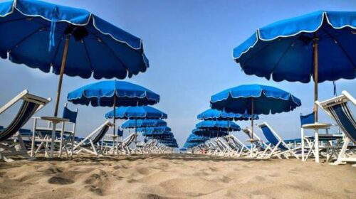 Crisi estate a luglio con spiagge semivuote, Fenailp Turismo: “Intervenire sul costo del lavoro e l’Iva”