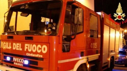 Teggiano, tre tir in fiamme nella notte