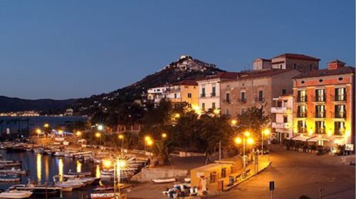 Controlli a Castellabate: sospesa un’attività commerciale a Santa Maria