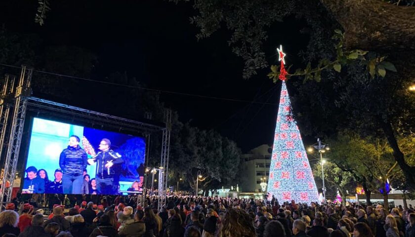 Covid, a Eboli il sindaco sospende tutte le manifestazioni natalizie