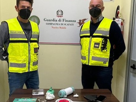 Droga nella biancheria, arrestato a Scafati pusher di 35 anni