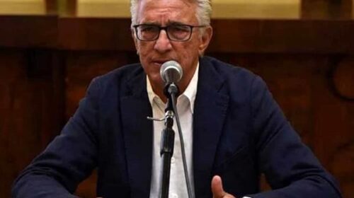 Erba alta a Salerno, il sindaco difende l’assessore