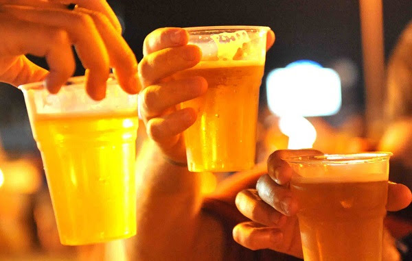 CAVA DE’ TIRRENI, CONTROLLI PER BEVANDE ALCOLICHE AI MINORI