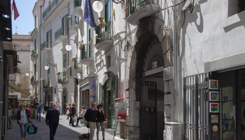 Vietri sul Mare, martedì a Palazzo d’Avossa presentazione di “Sono Tazza di te”