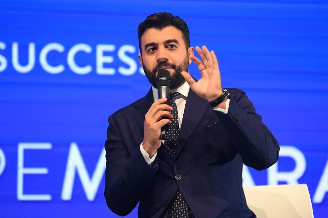 IMPIANTISTICA SPORTIVA: INCONTRO PSI SALERNO CON CONSIGLIERE REGIONALE ANDREA VOLPE PER IMPEGNO SU CAMPETTI DI QUARTIERE